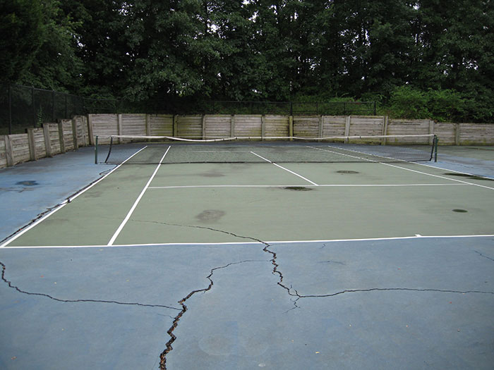 Цементный корт в теннисе